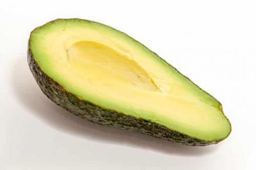 Какие проблемы кожи можно решить с помощью домашних масок из авокадо