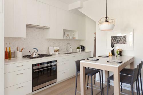 Фартук на кухню из камня. Кухонный фартук из искусственного камня 11