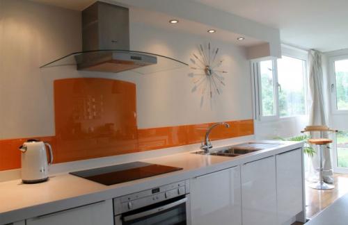 Фартуки под мрамор для кухни. Лучший фартук для кухни: 150 идей в 2022 году 06