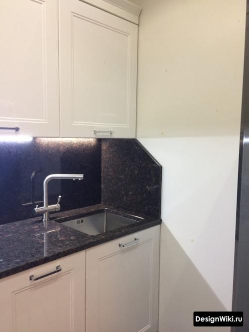 7 правил удачного сочетания фартука и кухонного гарнитура 20 7 правил удачного сочетания фартука и кухонного гарнитура 20