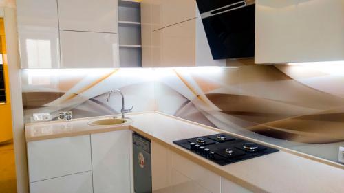 Как сделать фартук на кухне своими руками. Как и из чего сделать фартук для кухни своими руками? 09 Как сделать фартук на кухне своими руками. Как и из чего сделать фартук для кухни своими руками? 09