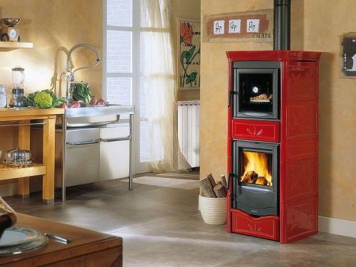 Преимущества дровяных каминов для загородного дома: Тепло и уют в вашем доме 16 Преимущества дровяных каминов для загородного дома: Тепло и уют в вашем доме 16