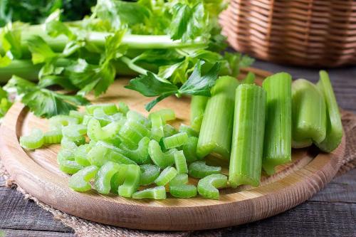 Корневой сельдерей оставить на зиму в земле. Как под зиму сажать сельдерей, чтоб весной витаминный запас получить поскорей