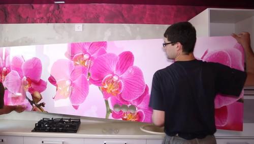 Как приклеить фартук на кухне. Разновидности кухонных фартуков