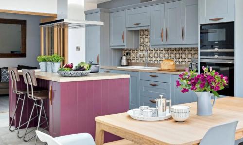 Как использовать цветовую психологию для создания комфортной кухонной атмосферы. Цветовые решения для кухни: как создать гармоничный интерьер