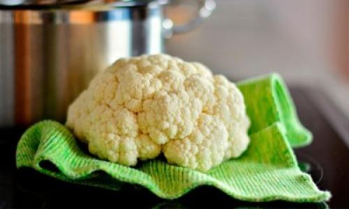 Нужно ли варить цветную капусту перед заморозкой. Можно ли хранить в морозилке?
