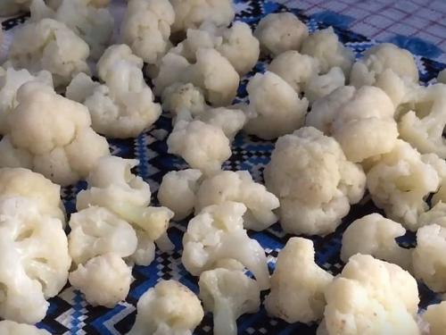 Как правильно заморозить капусту на зиму в домашних условиях. Как заморозить цветную капусту на зиму в домашних условиях?