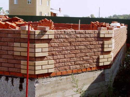 Кладка в 2 кирпича. Процесс выполнения кладки