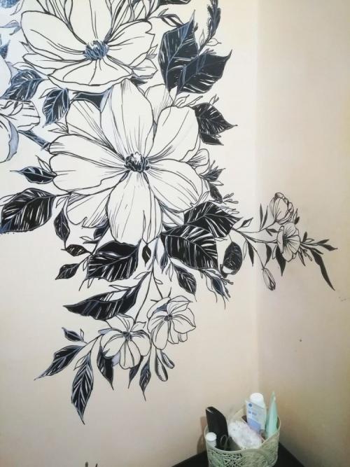 Цветы на стене декор. Цветы на стене – советы по применению цветов в дизайне интерьера. Красивые сочетания и интересные варианты оформления (85 фото + видео)