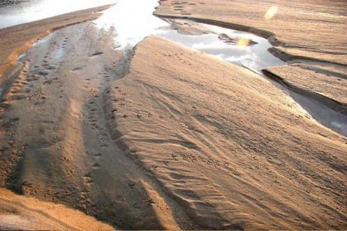 Кварцевый песок, что это такое. Что такое кварцевый песок: формула и структура кварца, минеральный состав