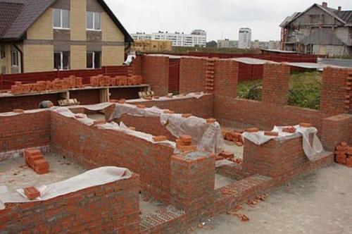 Кирпич шамотный размеры по ГОСТу. Кирпич шамотный огнеупорный: стандартные размеры и вес согласно ГОСТу