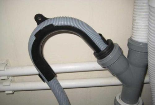 Как подключить посудомоечную машину. Куда и как вывести сток