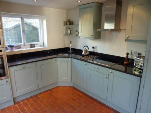 В стиральной и посудомоечной машинах. Подключение стиральной машины к канализации 09