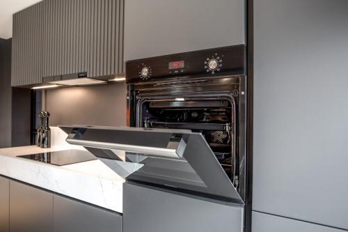 Как установить посудомоечную машину. Установка посудомоечной машины в готовую кухню: 6 шагов монтажа+видеоинструкция