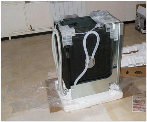 Правильное подключение слива посудомоечной машины. Как подключить посудомоечную машину к канализации своими руками