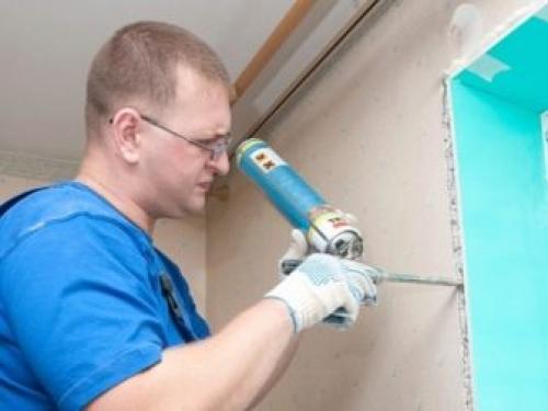 Отделка откосов окон внутри сендвичные панели. Инструкция по установке 08