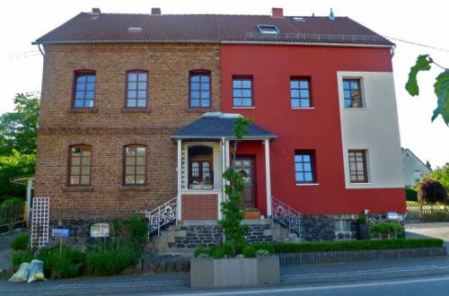 Как кирпичную стену сделать красивой. Краска для кирпича для наружных работ