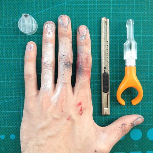 Какие приборы и инструменты необходимы для создания трафаретов. Сове. Чем вырезать трафареты.