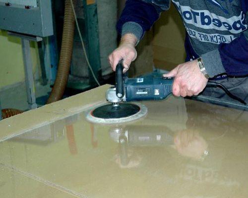 Полировка пластикого стекла. Процесс шлифовки