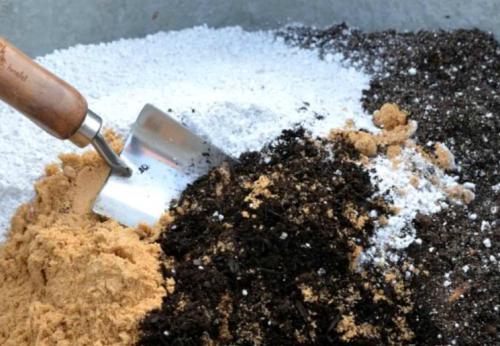 Перлит и вермикулит пропорции. Как сделать грунт для рассады — состав и пропорции