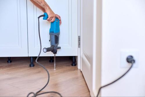 Как использовать Перфоратор Hitachi DH 24PC3