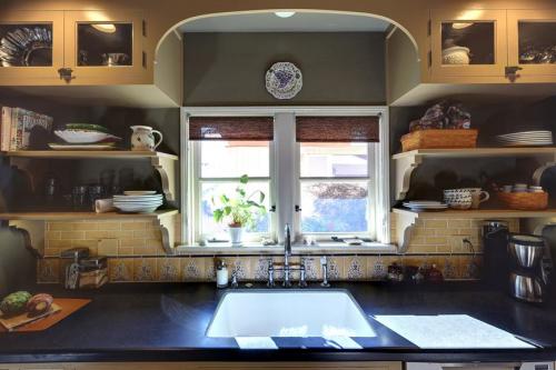 Как можно украсить кухню в марокканском стиле. Яркость и тепло средиземноморского дизайна: 95 фото-вариантов кухни в марокканском стиле