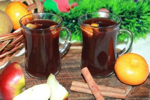 Можно ли использовать красное вино и чеснок в сочетании с другими пряностями, например, с корицей или лавровым листом. Глинтвейн из красного вина со специями и цитрусовыми в домашних условиях