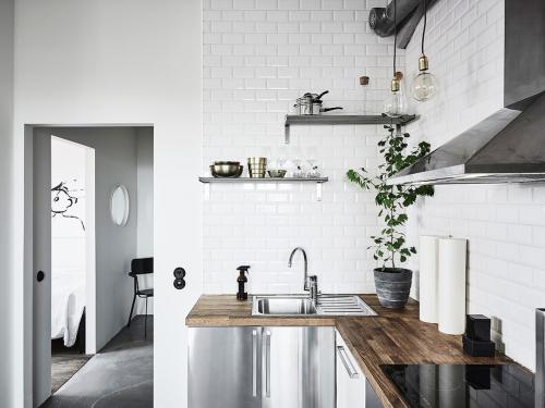 Как правильно сочетать цвета на фартуке. Фартук для кухни — 106 модных идей дизайна в реальных фото