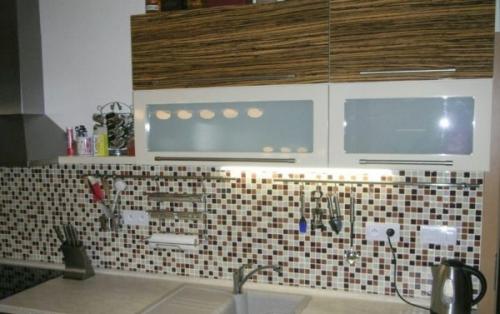 Как подобрать цвет фартука на кухне. С чем должен сочетаться фартук на кухне