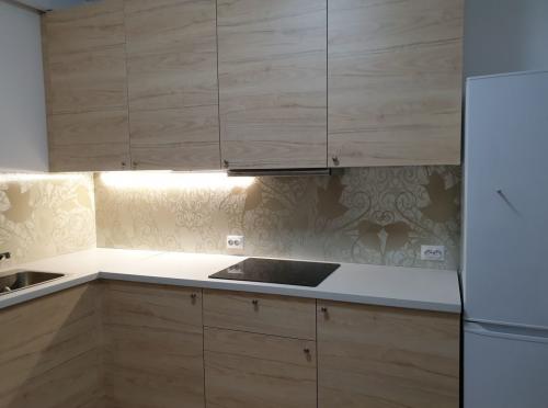 Как правильно сочетать цвета на фартуке. Фартук для кухни — 106 модных идей дизайна в реальных фото