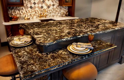 Фартук из кварцевого агломерата. Кварцевая столешница для кухни: производство, преимущества материала, цена