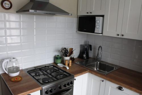 Дизайн плитки на кухню 2020. Современный фартук для кухни