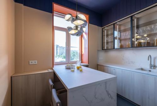 Покрасить фартук на кухне. Плюсы и минусы моющейся краски