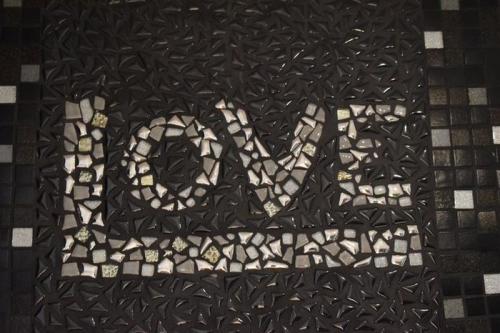 Как женщине построить дом своими руками. Мать-одиночка своими руками построила дом с нуля 