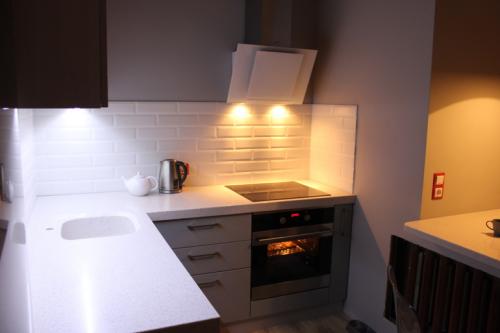 Плитка для фартука на кухню Керама Марацци. Плитка Керама Марацци для фартука на кухне