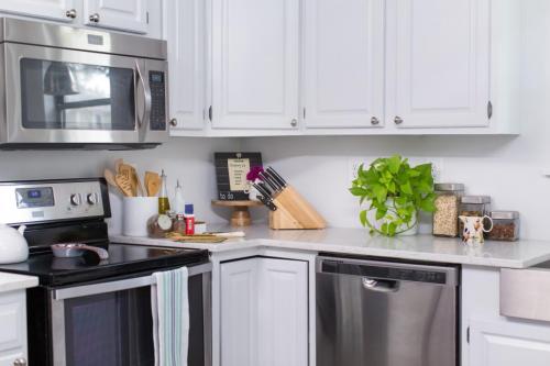 Лучший фартук для кухни. Требования для кухонного фартука 07