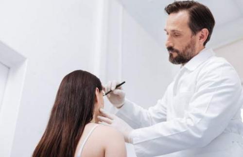 Могут ли прививки ботокса вызвать проблемы с кожей